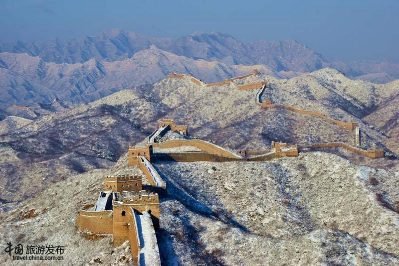 Участок Великой китайской стены Цзиньшаньлин после снегопада