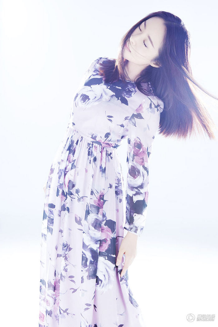 Красотка Цзян Иянь в последних фото