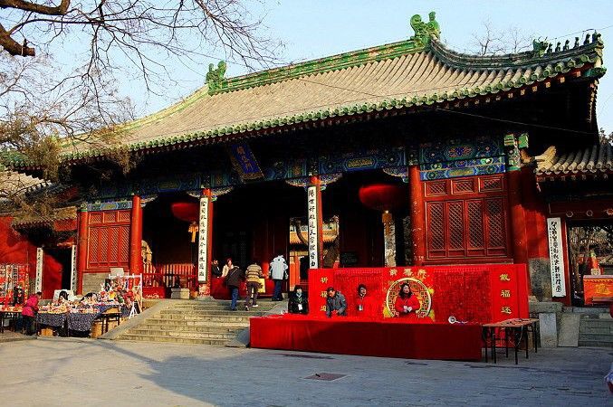 Храм Дунъюэ в Пекине