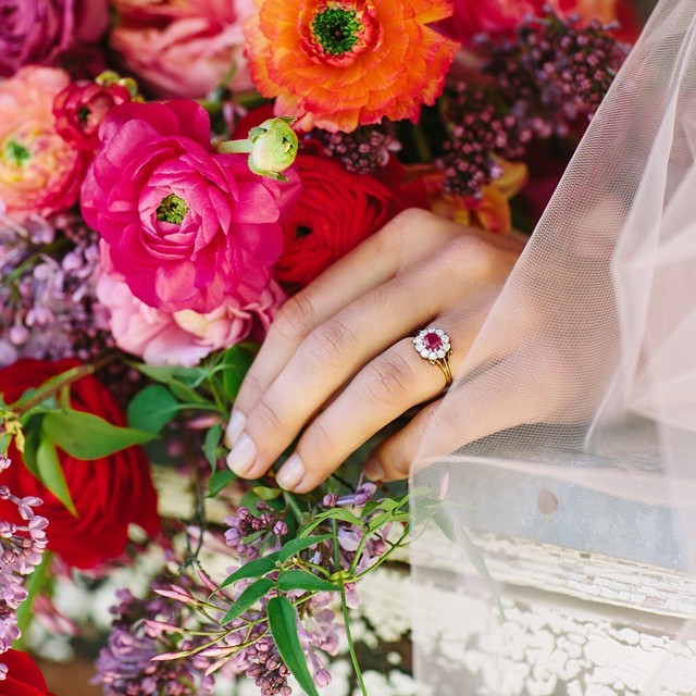 Необыкновенные бриллиантовые кольца в Instagram