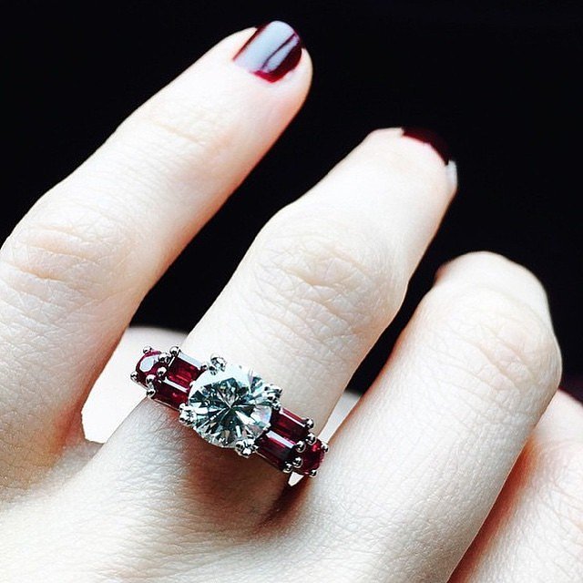 Необыкновенные бриллиантовые кольца в Instagram