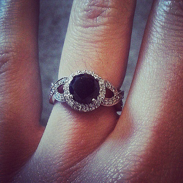 Необыкновенные бриллиантовые кольца в Instagram