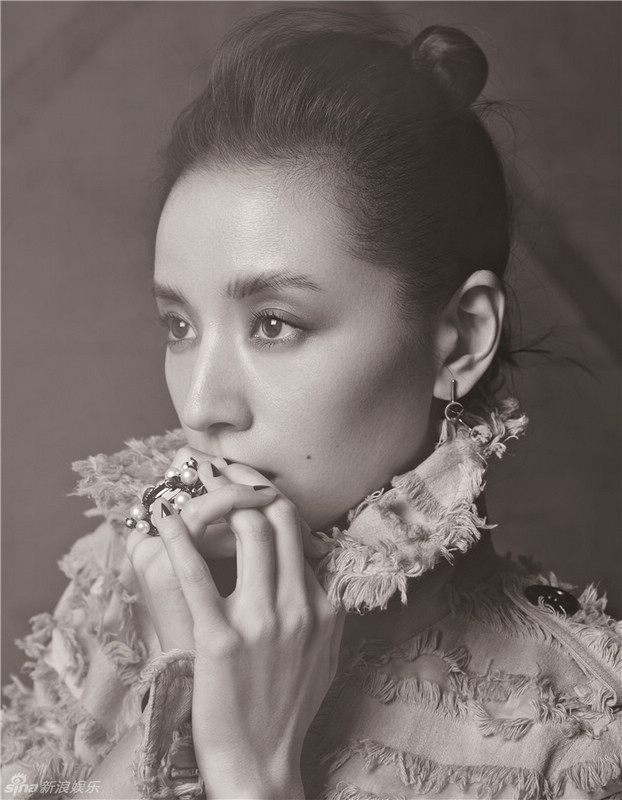 Изящная актриса Дун Цзе на обложках журнала