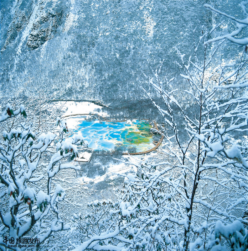 Прекрасные зимние пейзажи области Аба в провинции Сычуань