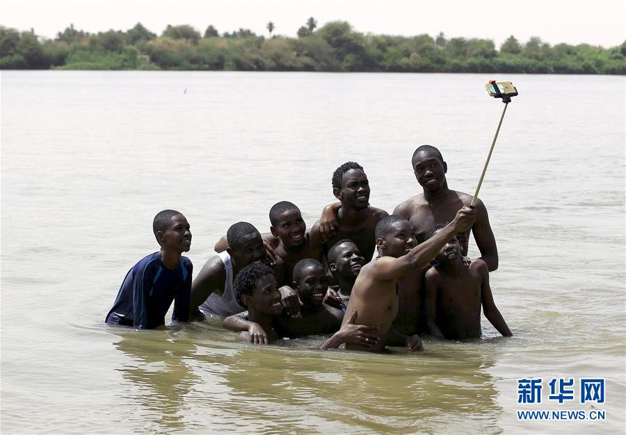 /Годовые фотографии/ Те интересные селфи в 2015 году
