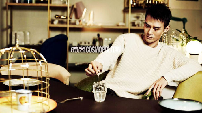 Телезвезда Ван Кай в обиходных снимках