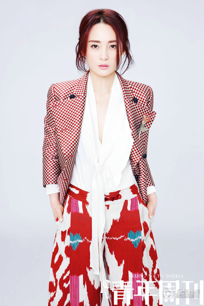 Красавица Цзян Циньцинь в модных фото