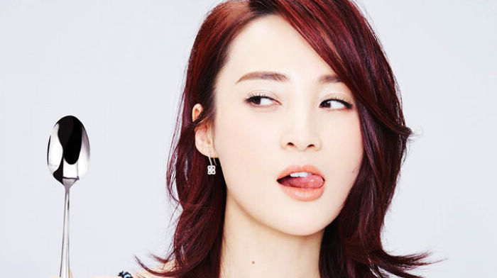 Красавица Цзян Циньцинь в модных фото