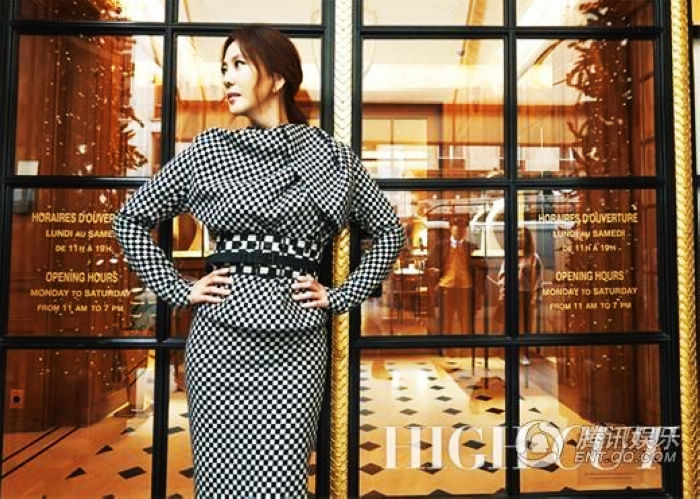 Южнокорейская красотка Ким Нам Чжу в модных блокбастерах в Париже