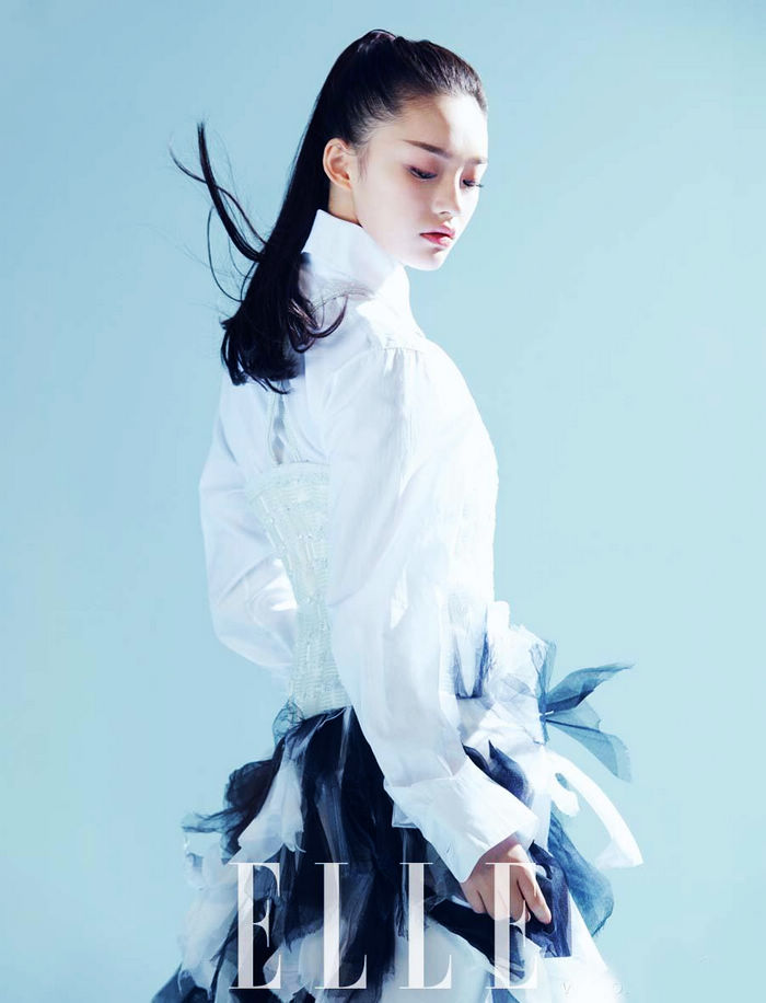 Красотки Чжан Юйци и Линь Юнь вместе попала на модный журнал