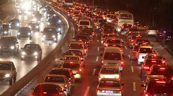 В Пекине обсуждают возможность ограничения движения транспорта в отопительный сезон