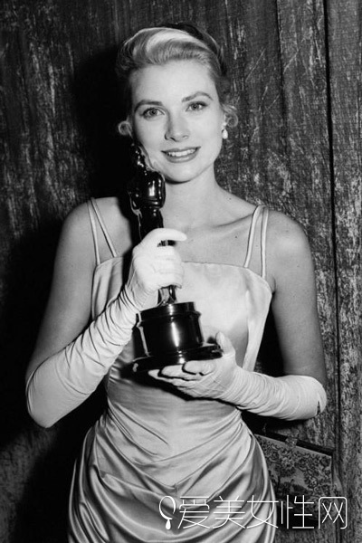 Прекрасные моменты на церемониях вручения «Оскара» -------------------------------------------------------------------------------- 