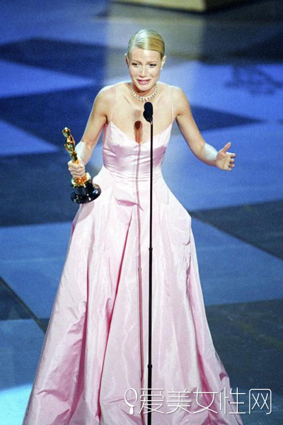 Прекрасные моменты на церемониях вручения «Оскара» -------------------------------------------------------------------------------- 