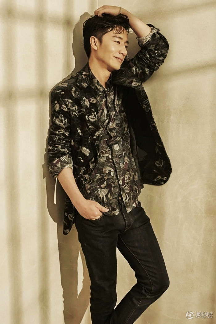 Хуан Сюань в новых фото