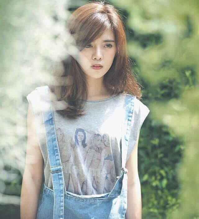 Тайская девушка, похожая на китайского популярного актера Лу Ханя