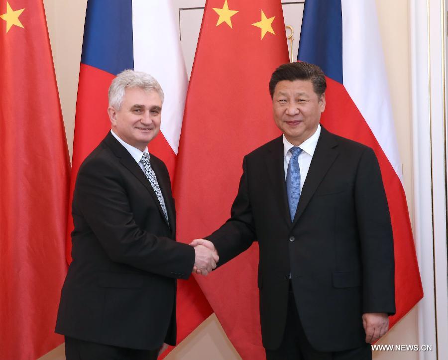 Председатель КНР Си Цзиньпин сегодня в чешской столице провел встречу с председателем сената Чехии Миланом Штехом.