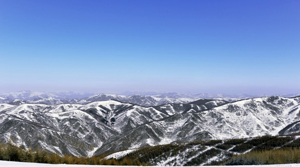 Благодаря Зимней Олимпиаде 2022 года доходы от туризма за зимний сезон этого года в уезде Чунли выросли на 30%