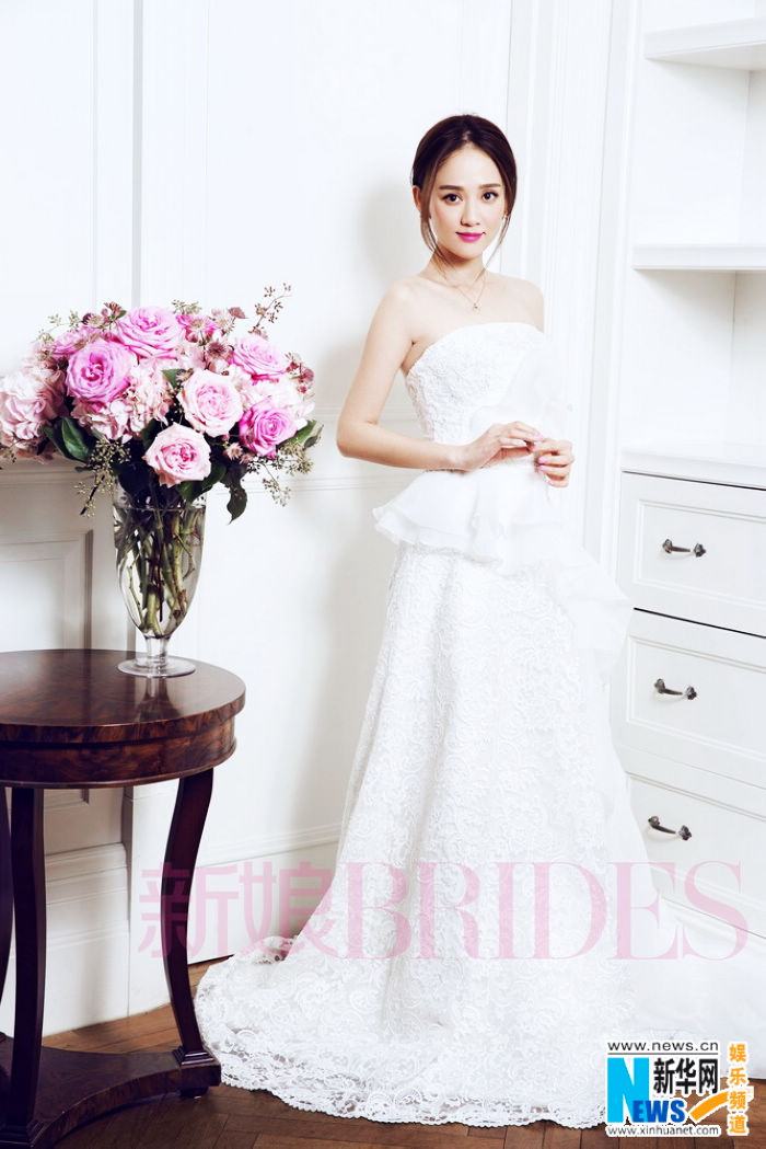 Чэнь Цяоэнь в новых снимках для журнала «Невеста» на апрель