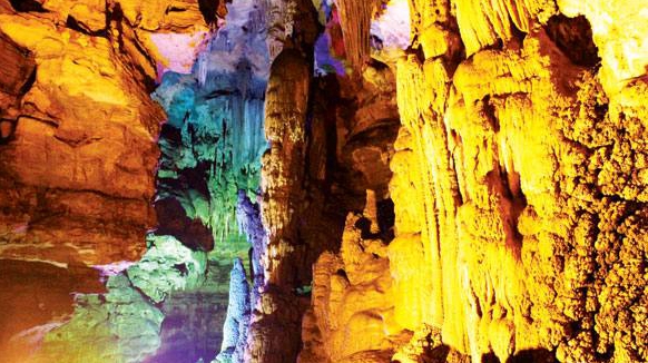 Длина наиболее протяженной пещеры Китая достигает 186 км