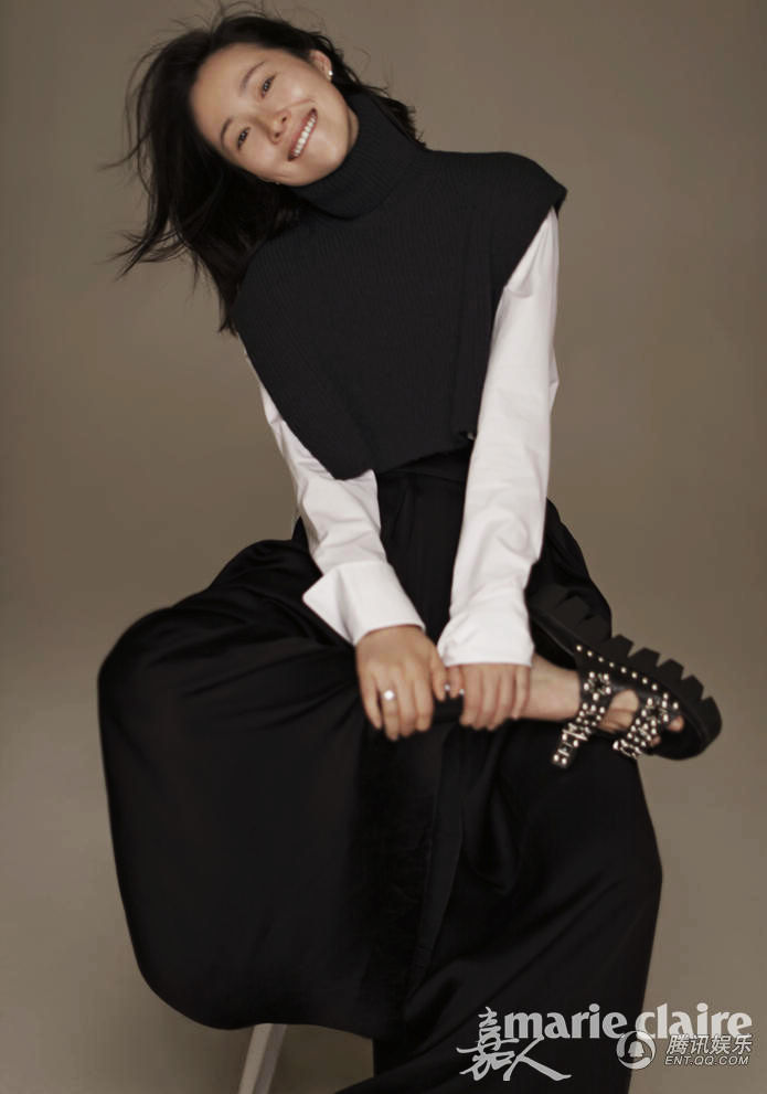 Цзян Иянь попала на обложку модного журнала