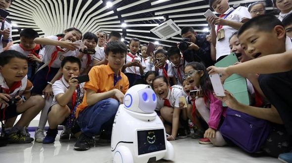 Путешествие в 'Мир роботов' в Чунцине