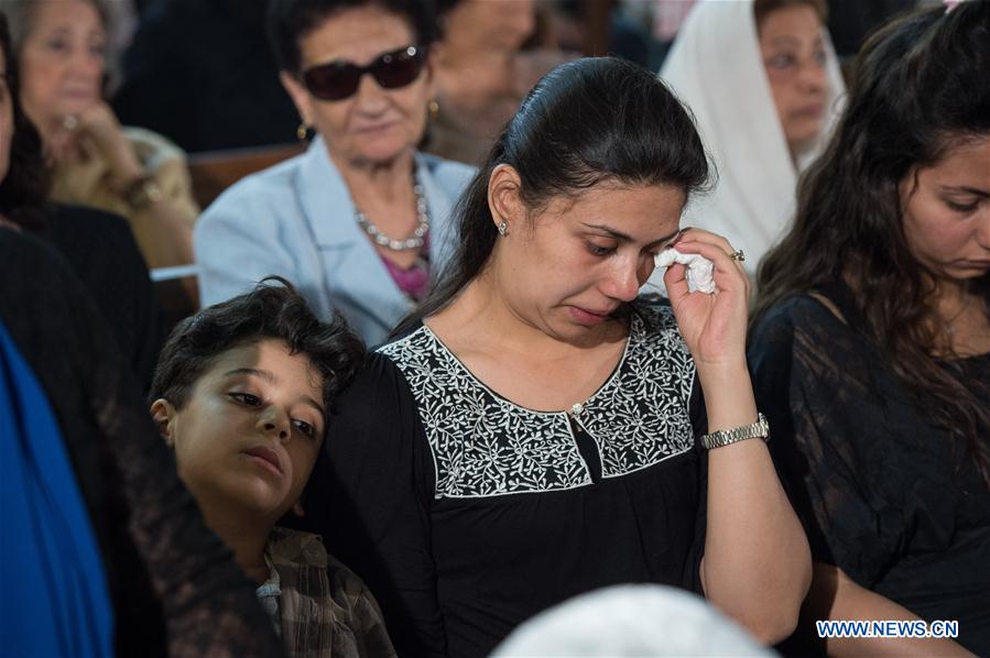 Пассажирский самолет А320 компании EgyptAir, следовавший рейсом MS804 из Парижа в Каир, потерпел крушение в четверг рано утром. На его борту находились 66 человек.