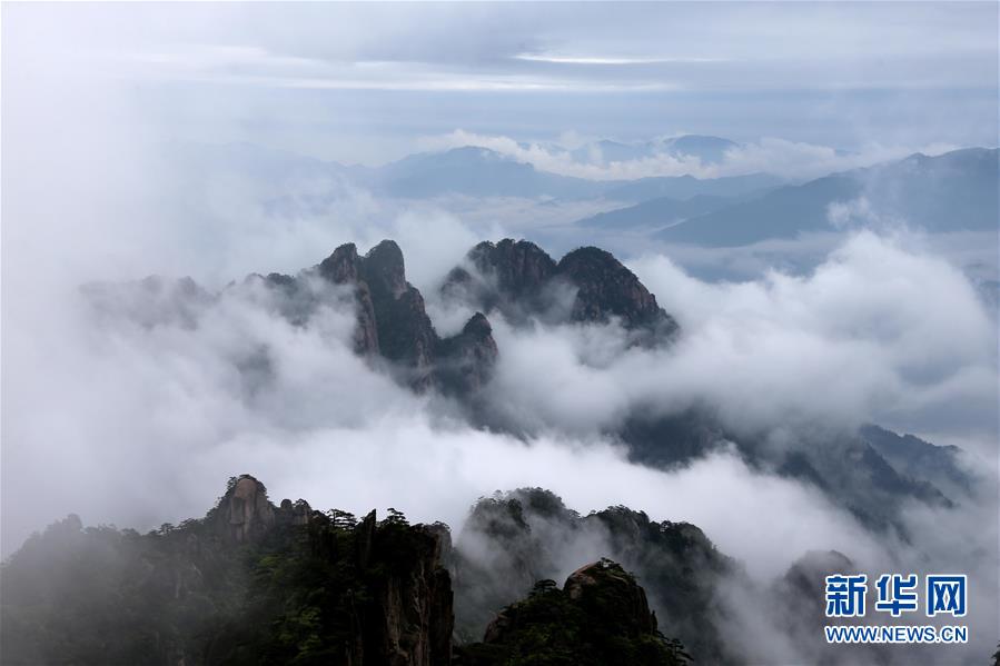 Райская красота: море облаков в горах Хуаншань