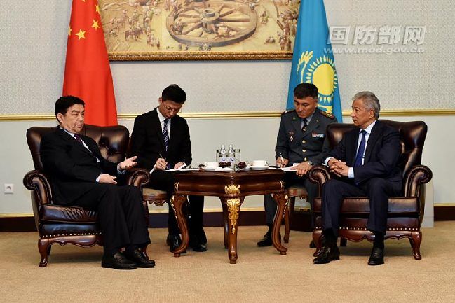 Чан Ваньцюань провел переговоры с министром обороны Казахстана