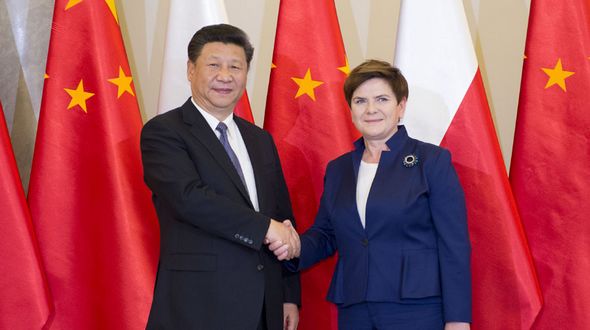 Си Цзиньпин встретился с премьер-министром Польши Б.Шидло