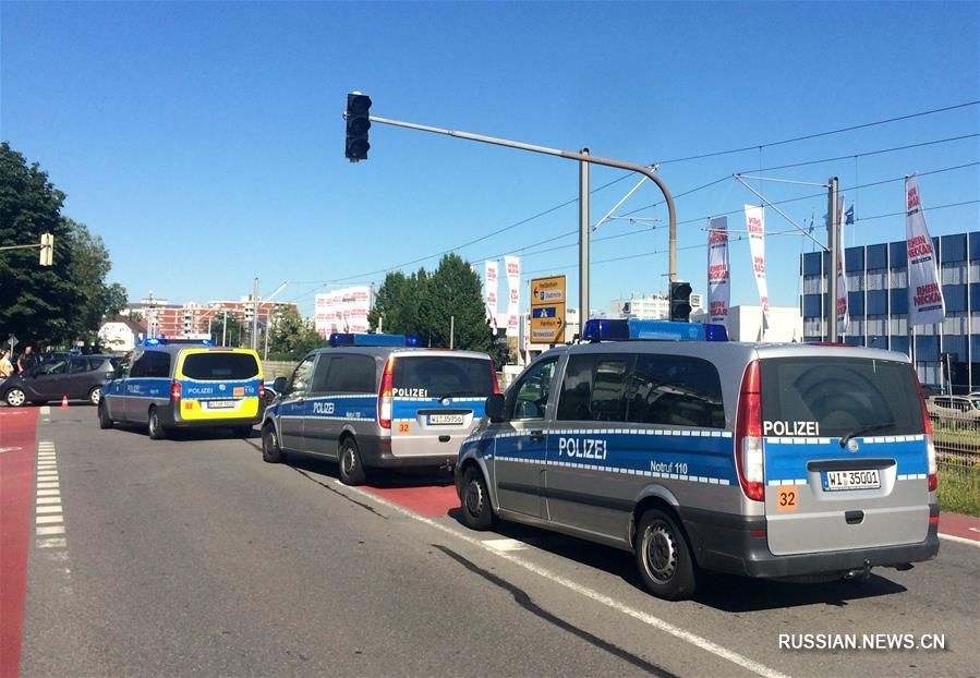 В результате стрельбы на западе Германии ранены 25 человек