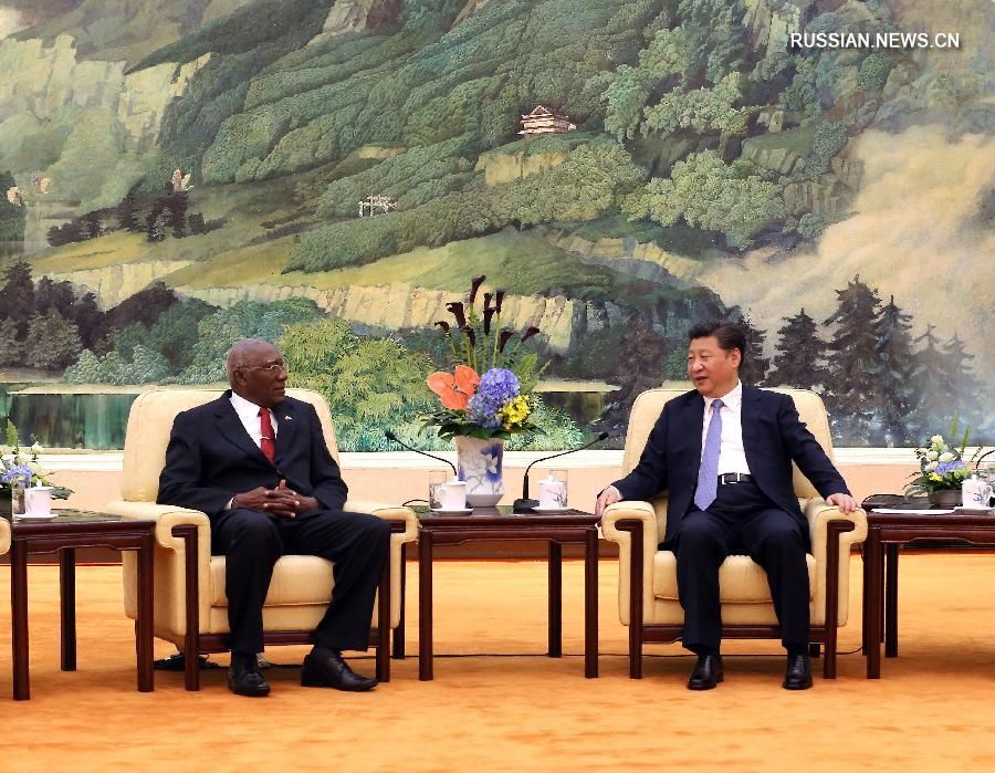 Си Цзиньпин встретился со спецпредставителем первого секретаря ЦК Коммунистической партии Кубы