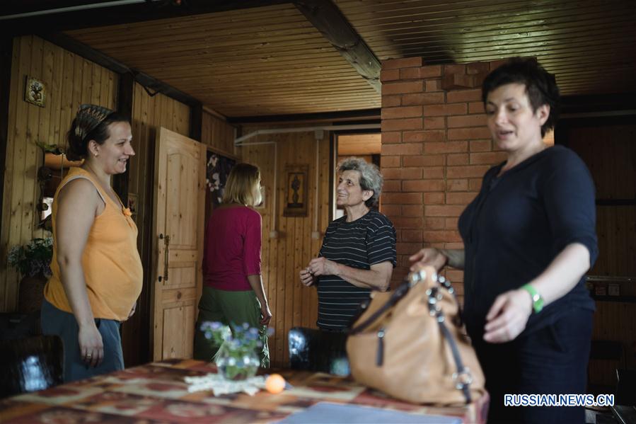 Сейчас же времена изменились, и новые покупатели превращают дачи в загородные резиденции, где можно отдохнуть на природе от шума и суеты городов.