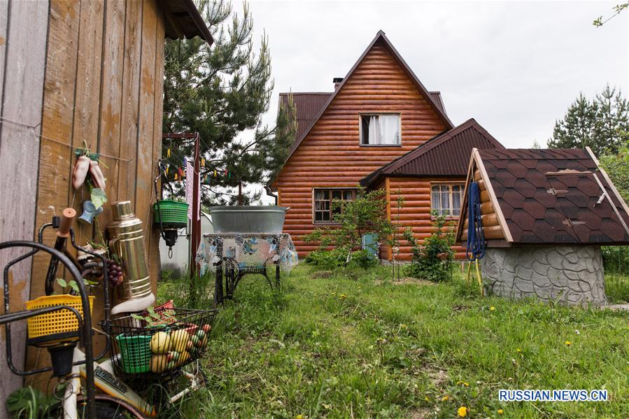 Сейчас же времена изменились, и новые покупатели превращают дачи в загородные резиденции, где можно отдохнуть на природе от шума и суеты городов.