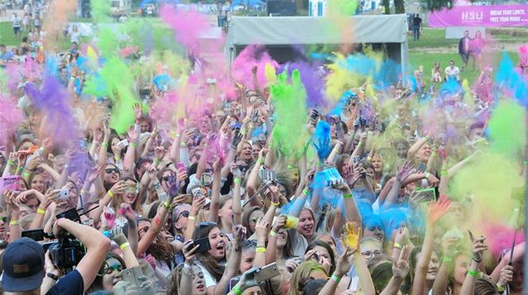 Фестиваль красок в Риге