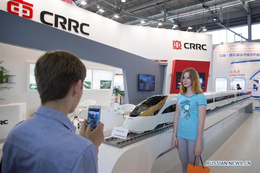 3-я Китайско-российская выставка ЭКСПО открылась сегодня в Екатеринбурге. ЭКСПО впервые проводится в России, две предыдущие выставки в 2014 и 2015 годах проходили в Харбине.