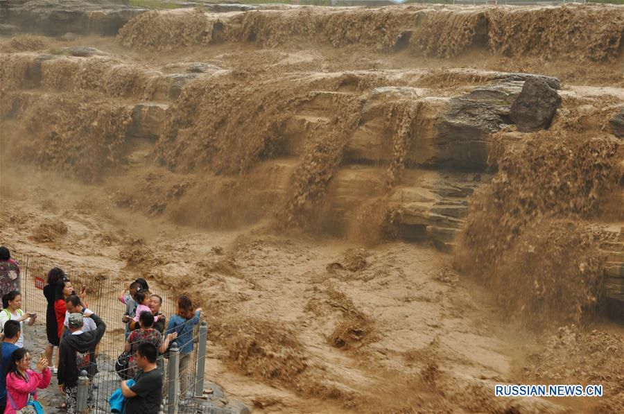 Водопад Хукоу на реке Хуанхэ