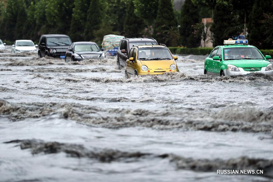 В Северном Китае в результате проливных дождей погибли 164 человека