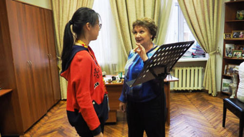 Прошла церемония закрытия сезона летнего профильного музыкального лагеря для китайской и российской молодежи