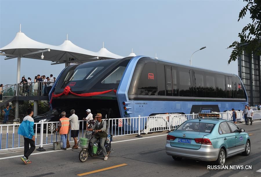 Автобус, парящий над мостовой, -- в Хэбэе начались испытания TEB