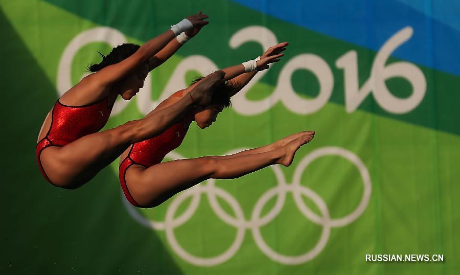 На Олимпийских играх в Рио-де-Жанейро китаянки Чэнь Жолинь и Лю Хуэйся завоевали золото в синхронных прыжках в воду с вышки 10 метров с результатом 354 балла. 