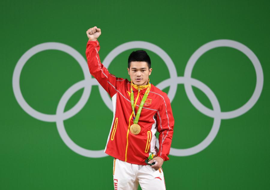 Китайский тяжелоатлет Ши Чжиюн завоевал золотую медаль Олимпийских игр в весовой категории до 69 кг. 