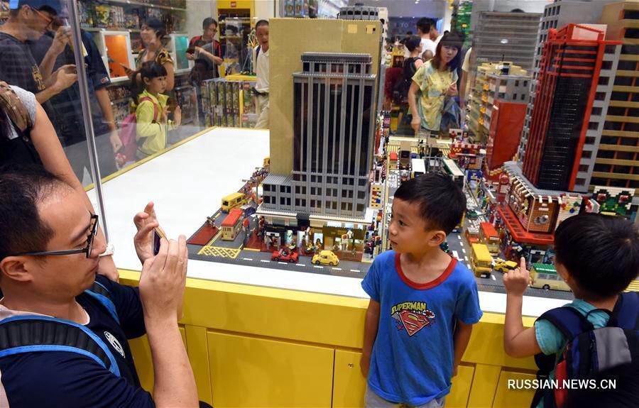 В Сянгане открылся первый магазин 'Лего'