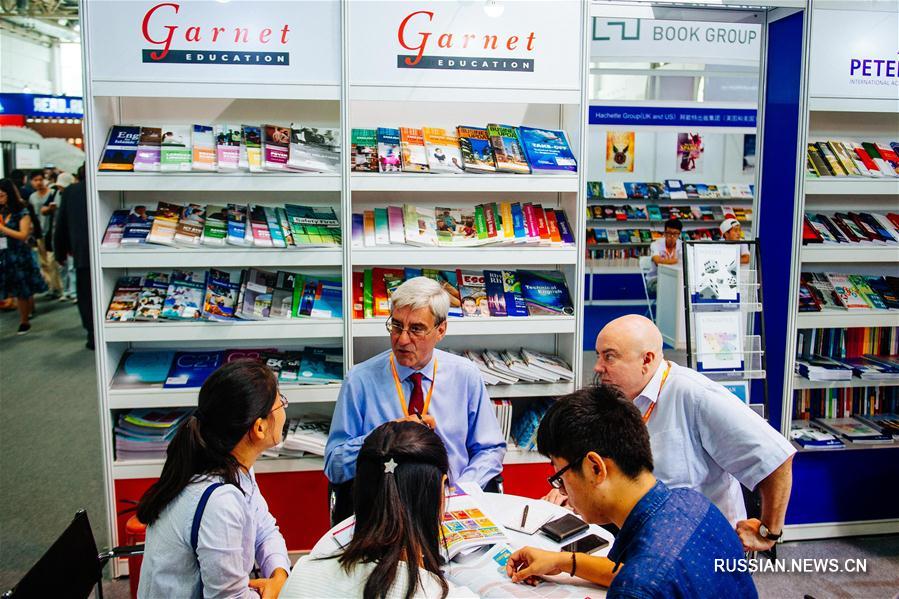 23-я Пекинская международная книжная ярмарка открылась сегодня в китайской столице. Более 2400 издательств из 86 стран и районов мира представили здесь свои новинки. 