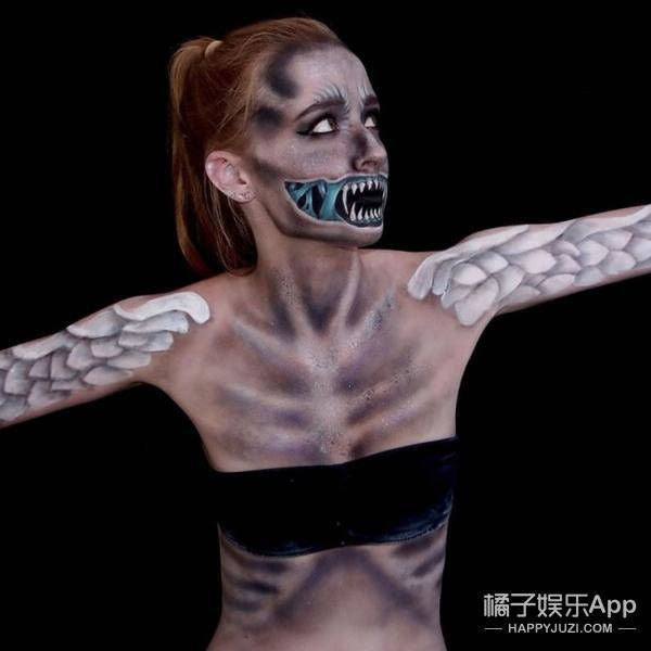 16-летняя австралийка и самоучка в страшном макияже!