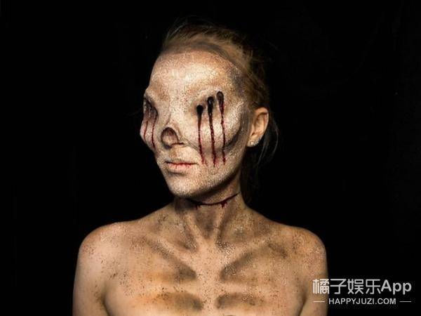 16-летняя австралийка и самоучка в страшном макияже!