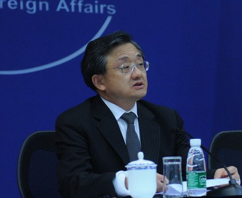 МИД КНР провел пресс-конференцию по случаю участия Ли Кэцяна в ряде встреч лидеров в рамках восточноазиатского сотрудничества и официального визита в Лаос