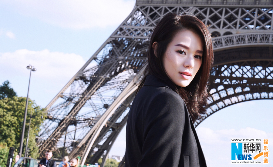Очаровательная актриса Ху Синъэр в Париже