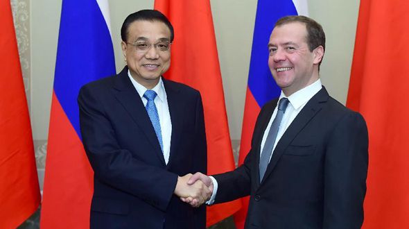 Ли Кэцян и Д. Медведев совместно председательствовали на 21-й регулярной встрече глав правительств Китая и России