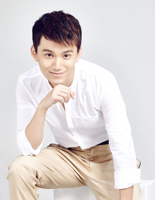 Молодой актер Дин Юйцзя