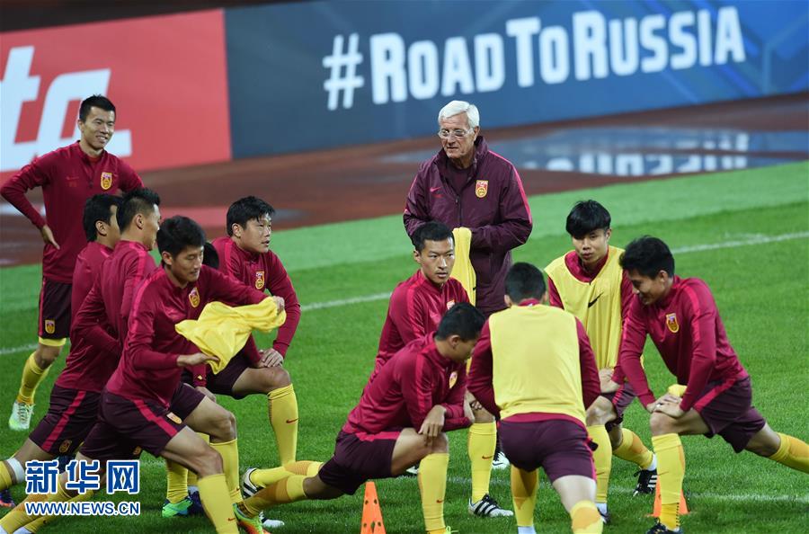 14 ноября, мужская сборная Китая по футболу тренируется на стадионе «Тодун» г. Куньмин, чтобы подготовиться к отборочному матчу Азиатской зоны ЧМ по футболу. Китай сыграет против команды Катара 15 ноября.